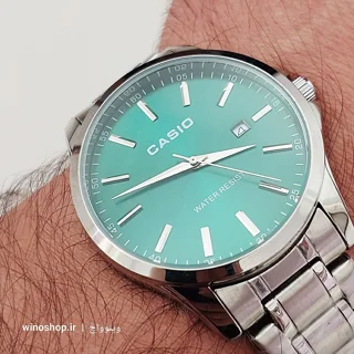 ساعت مردانه کاسیو Casio کلاسیک صفحه سبز از نمای نزدیک